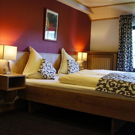 Hotel Rittersprung Ouren Екстериор снимка