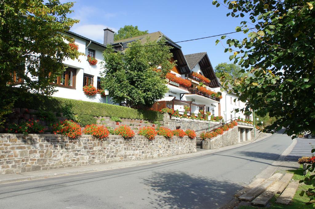 Hotel Rittersprung Ouren Екстериор снимка