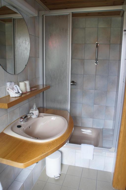Hotel Rittersprung Ouren Стая снимка