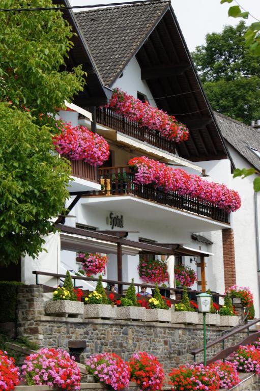 Hotel Rittersprung Ouren Екстериор снимка