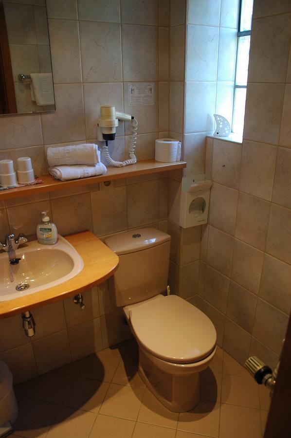 Hotel Rittersprung Ouren Екстериор снимка