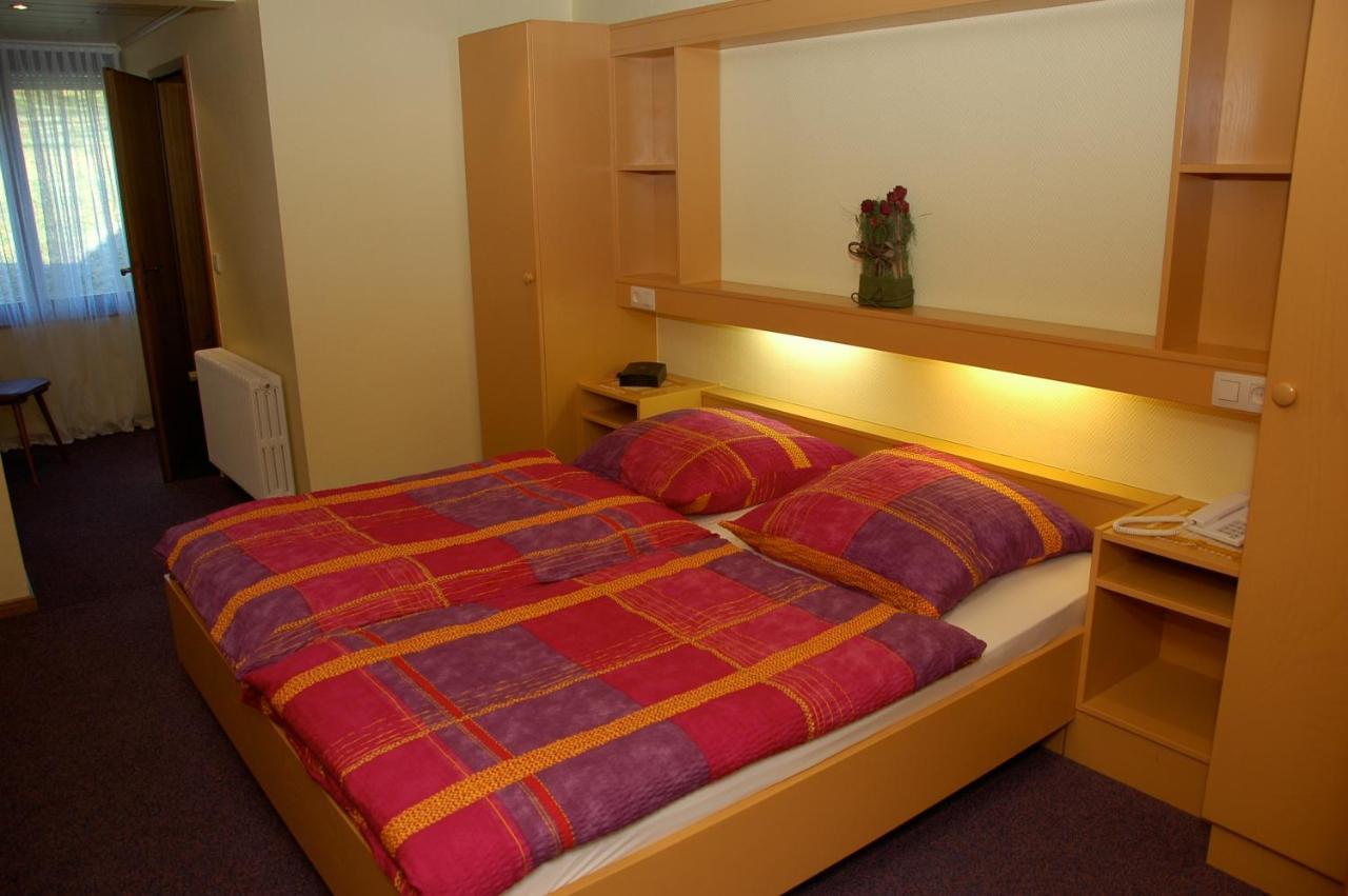 Hotel Rittersprung Ouren Екстериор снимка
