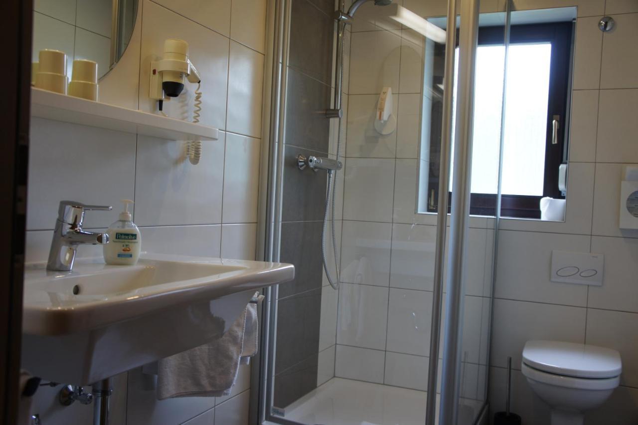 Hotel Rittersprung Ouren Екстериор снимка